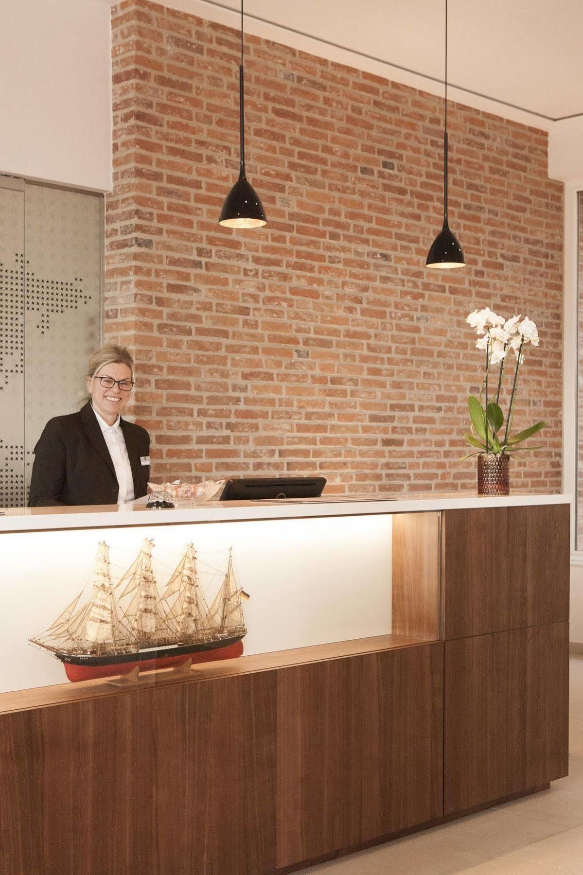 Hotel Hafenspeicher Leer Dış mekan fotoğraf