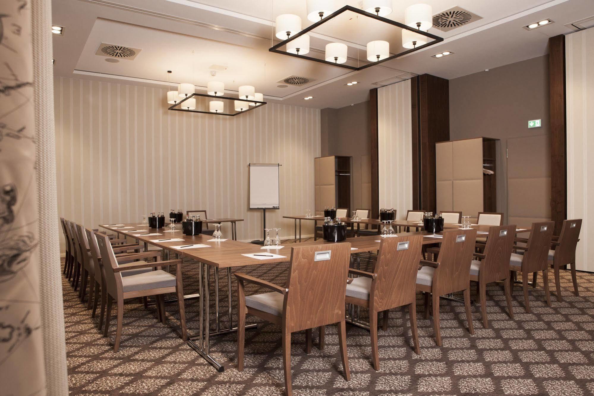 Hotel Hafenspeicher Leer Dış mekan fotoğraf