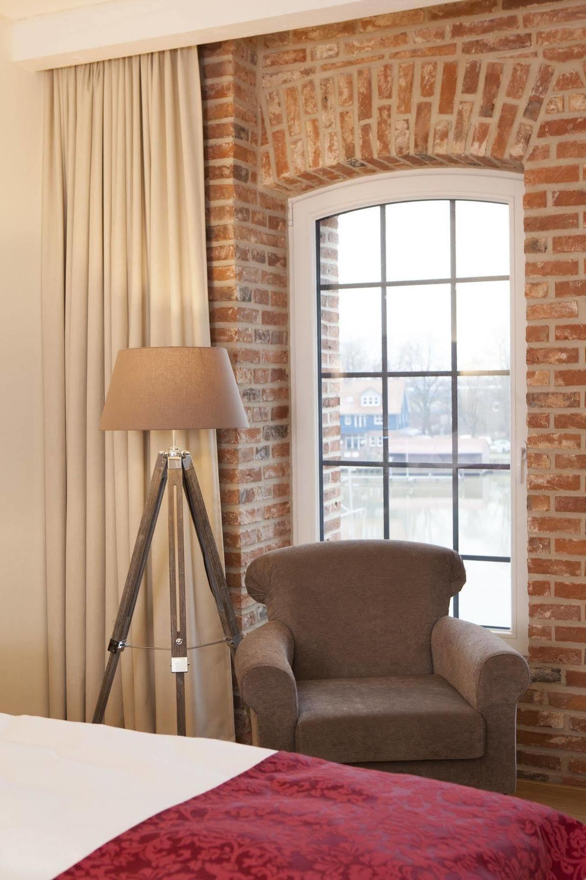 Hotel Hafenspeicher Leer Dış mekan fotoğraf